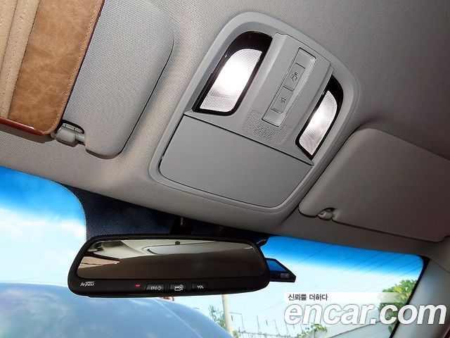 Kia K7 2017 — photo 15