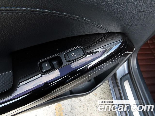Kia K7 2017 — photo 16