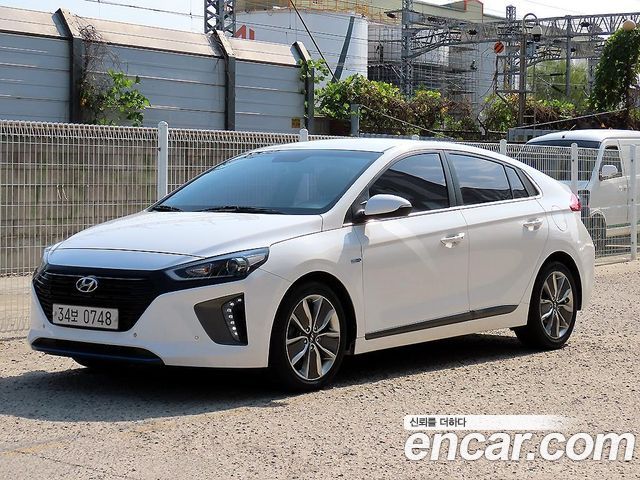 Hyundai Ioniq 2016 — photo 2