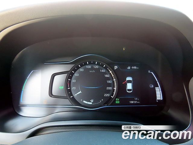 Hyundai Ioniq 2016 — photo 9