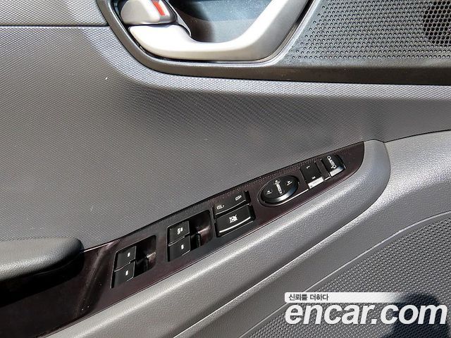 Hyundai Ioniq 2016 — photo 11