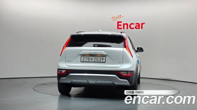 Kia Niro 2022 — photo 4