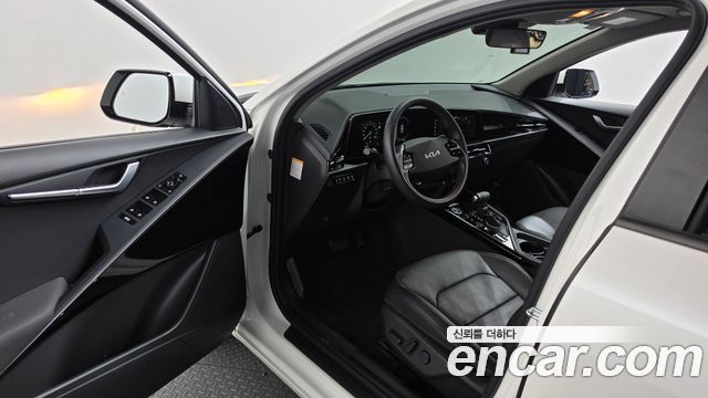 Kia Niro 2022 — photo 13