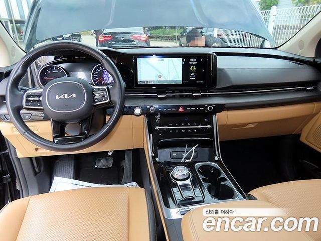 Kia Canival 2023 — photo 7