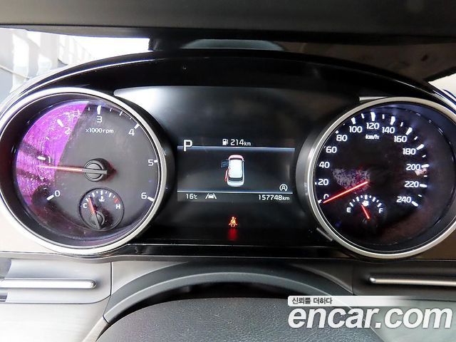 Kia Canival 2023 — photo 9