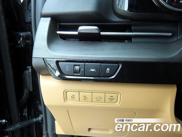 Kia Canival 2023 — photo 12