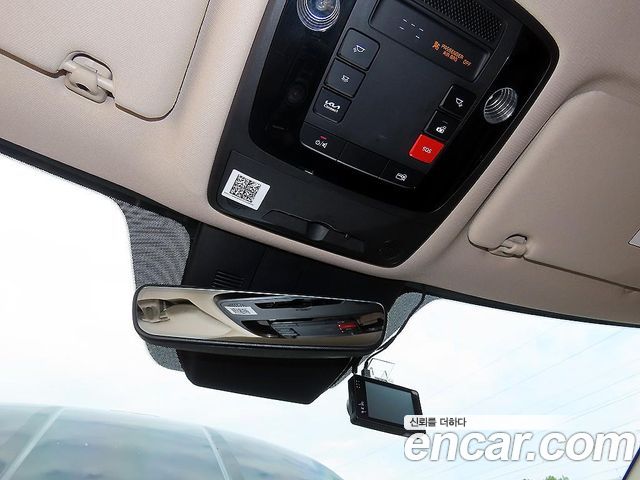 Kia Canival 2023 — photo 14