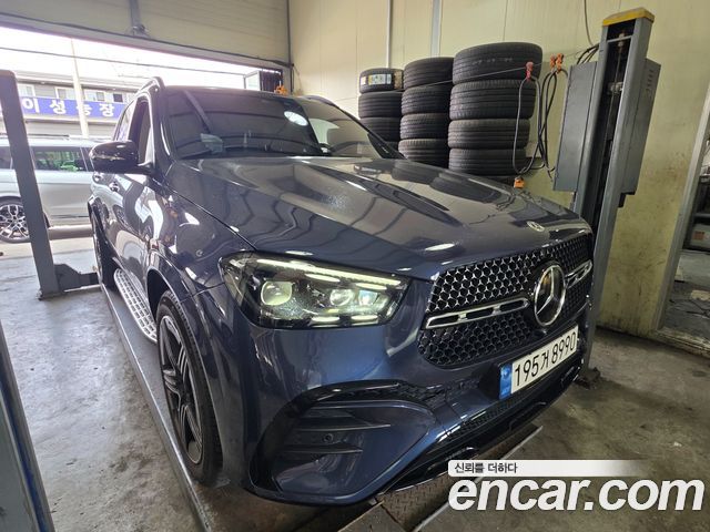 Mercedes-Benz GLE-Class 2023 — photo 3