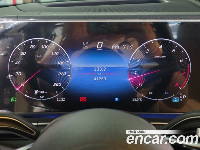 Mercedes-Benz GLE-Class 2023 — photo 6
