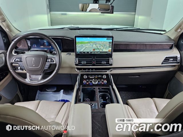 Lincoln Navigator 2022 — photo 7