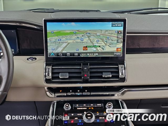 Lincoln Navigator 2022 — photo 14