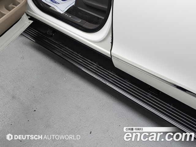 Lincoln Navigator 2022 — photo 17