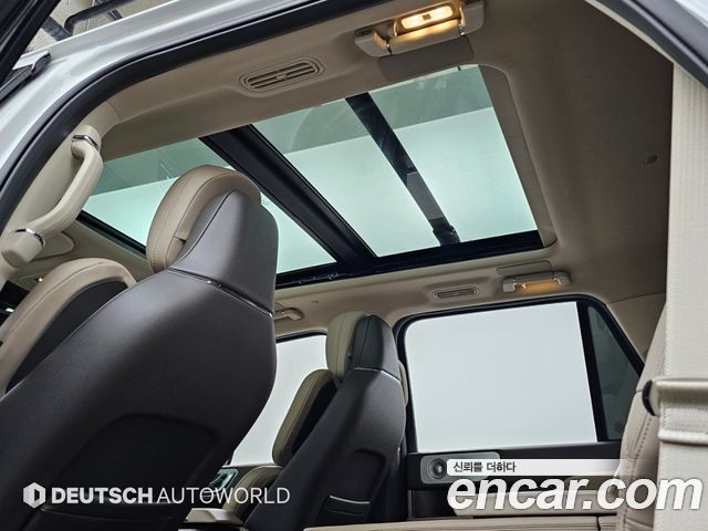 Lincoln Navigator 2022 — photo 18