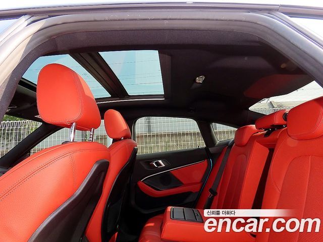 BMW 2-Series 2021 — photo 18