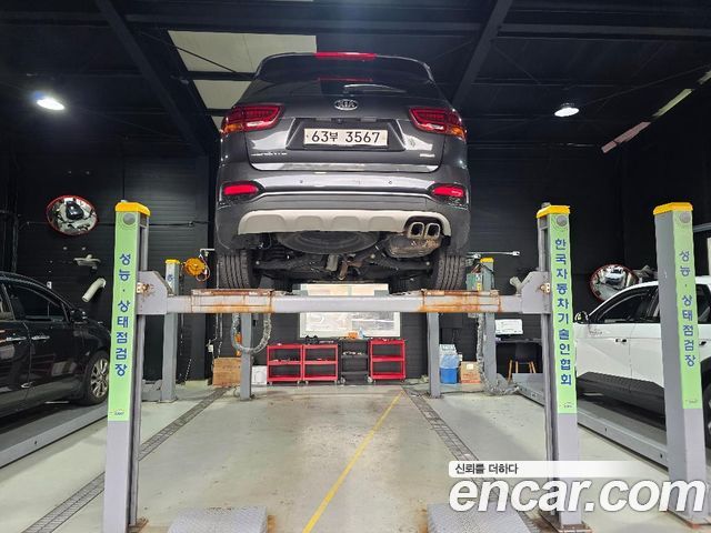 Kia Sorento 2018 — photo 2