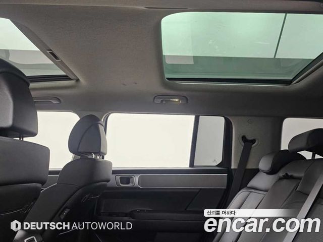 Hyundai Santafe 2025 — photo 18