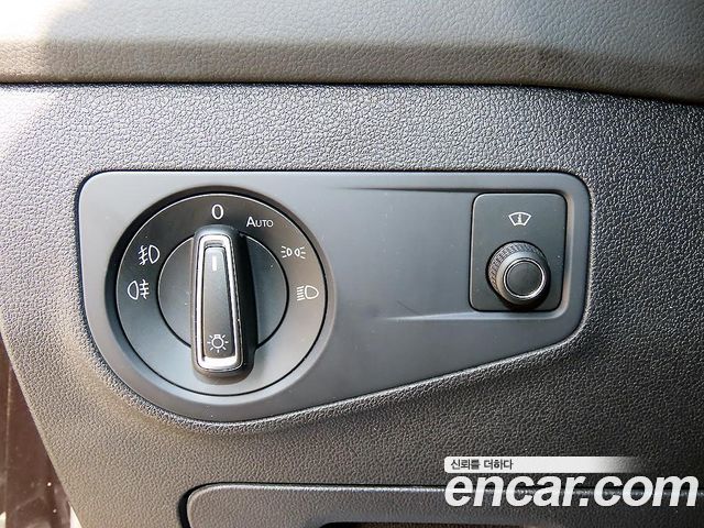Volkswagen Tiguan 2020 — photo 13