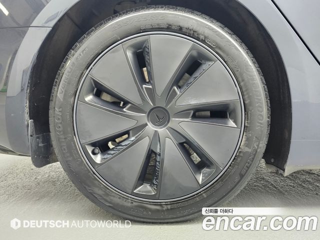 Tesla Model 3 2025 — photo 5