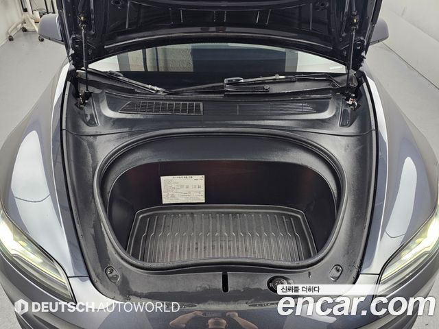 Tesla Model 3 2025 — photo 6