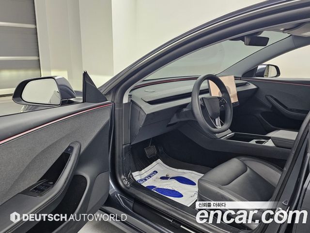 Tesla Model 3 2025 — photo 11