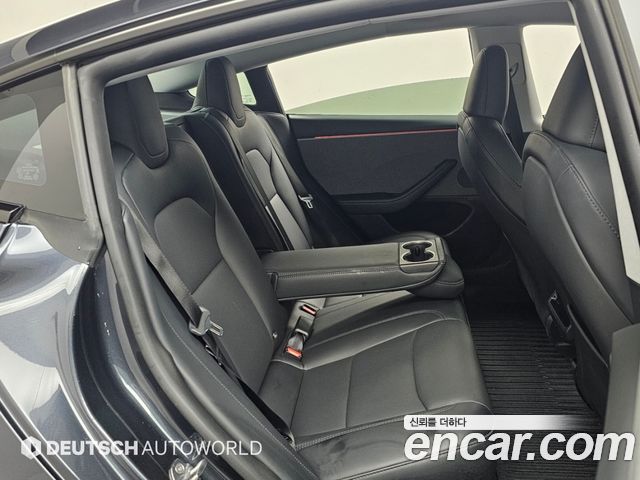 Tesla Model 3 2025 — photo 12