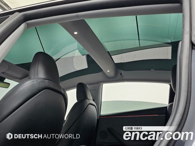 Tesla Model 3 2025 — photo 18