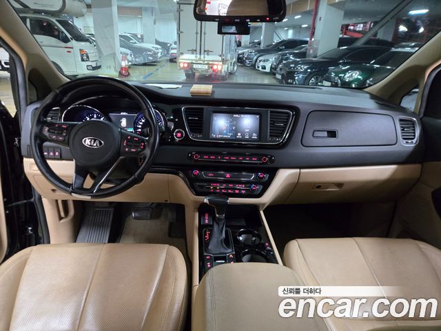 Kia Canival 2019 — photo 7