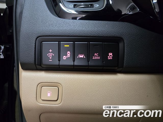 Kia Canival 2019 — photo 14