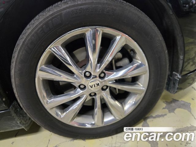 Kia Canival 2019 — photo 17