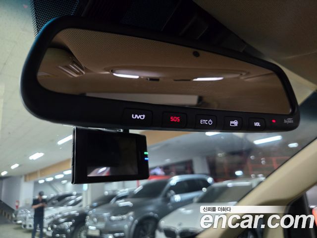 Kia Canival 2019 — photo 18