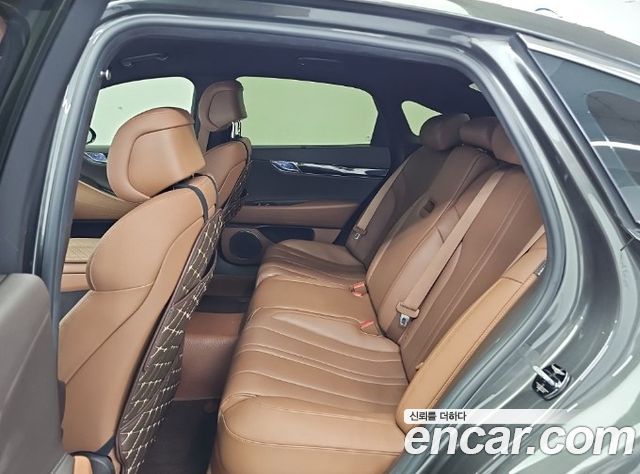 Genesis G80 2022 — photo 12