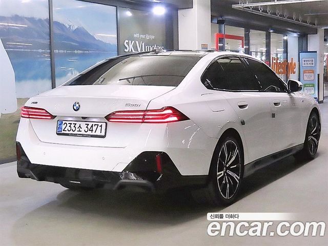 BMW 5-Series 2024 — photo 4