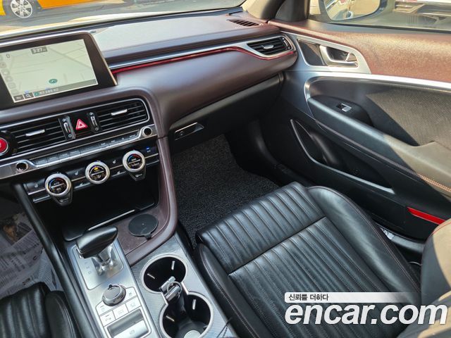 Genesis G70 2018 — photo 15