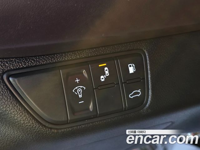 Genesis G70 2018 — photo 17
