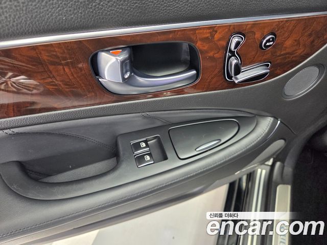 Hyundai Equus 2014 — photo 6