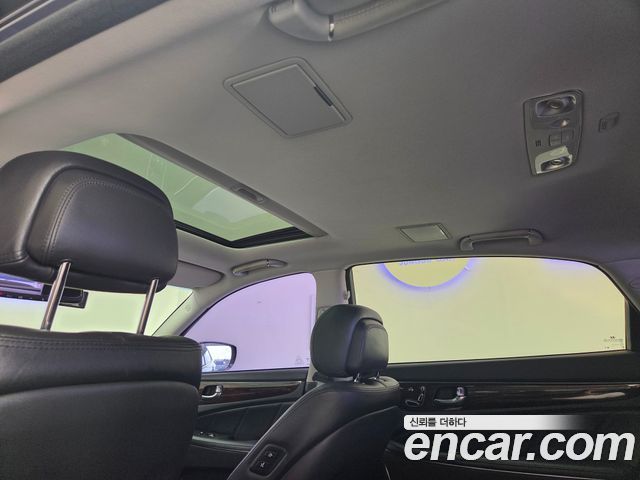 Hyundai Equus 2014 — photo 9