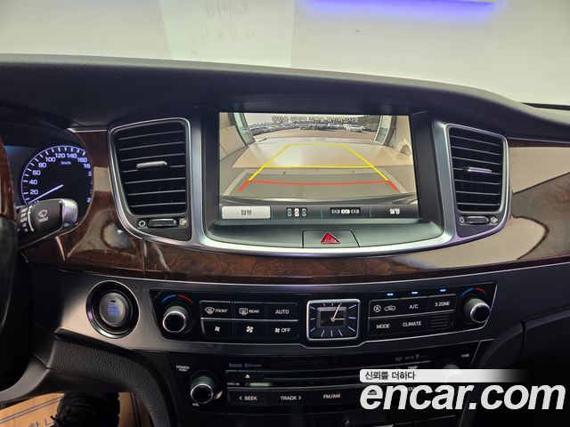 Hyundai Equus 2014 — photo 17