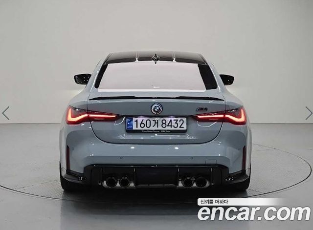 BMW M4 2022 — photo 3