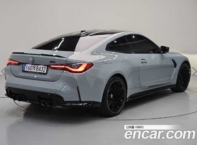 BMW M4 2022 — photo 4