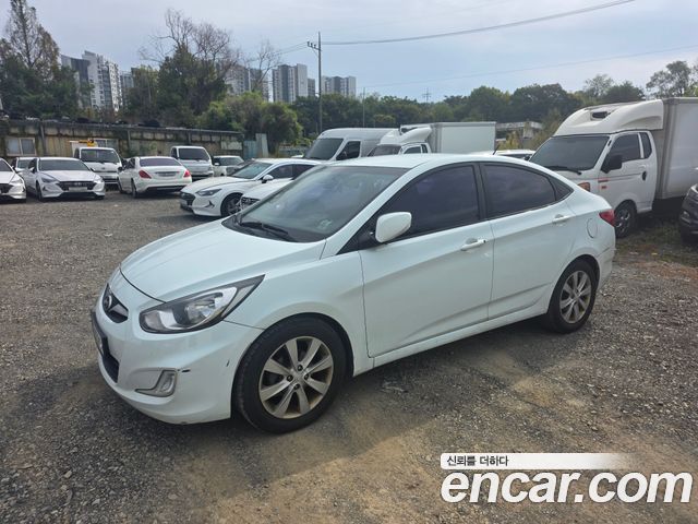 Hyundai Accent 2012 — photo 2