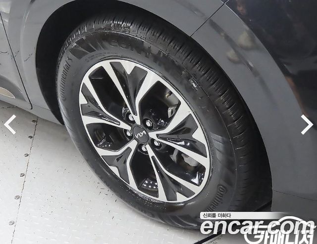 Kia Canival 2023 — photo 6