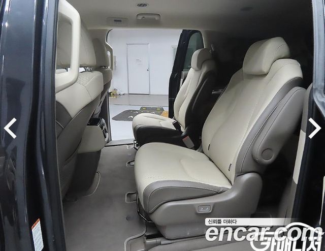 Kia Canival 2023 — photo 10