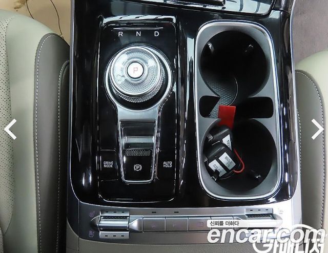 Kia Canival 2023 — photo 16