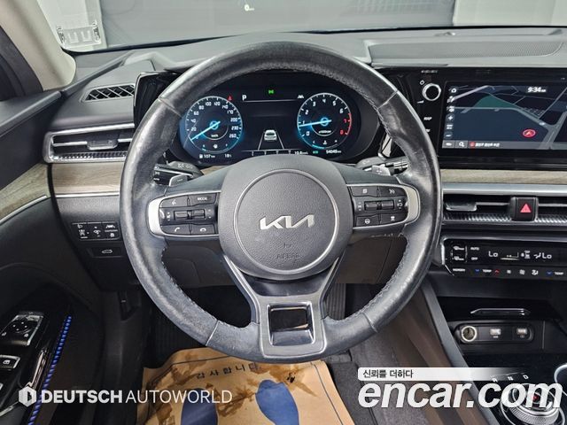 Kia K5 2023 — photo 13