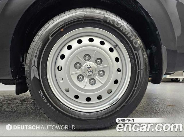 Hyundai Staria 2025 — photo 5