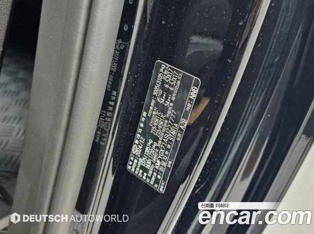Hyundai Staria 2025 — photo 20