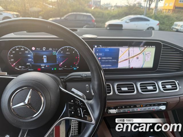 Mercedes-Benz GLS-Class 2024 — photo 5