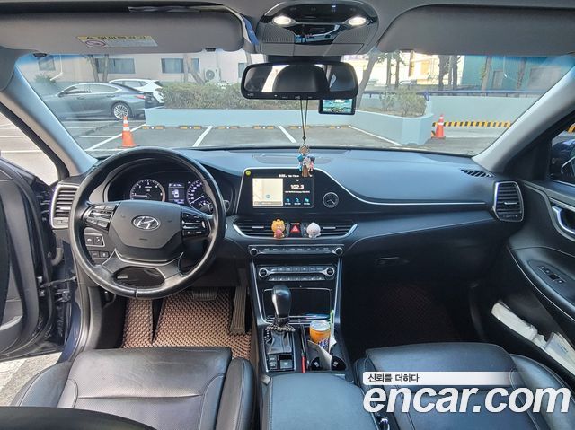 Hyundai Grandeur 2018 — photo 9