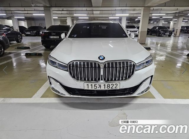 BMW 7-Series 2020 — photo 1