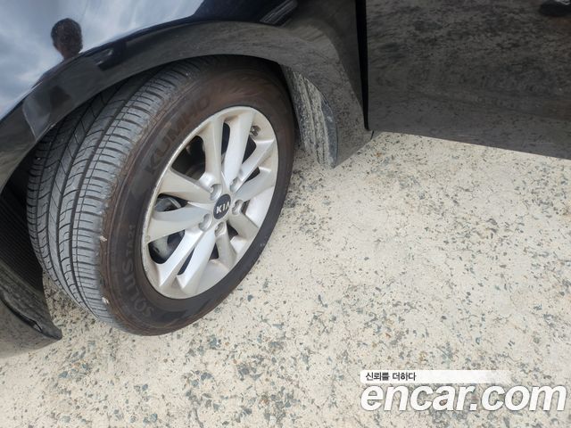 Kia K3 2016 — photo 15